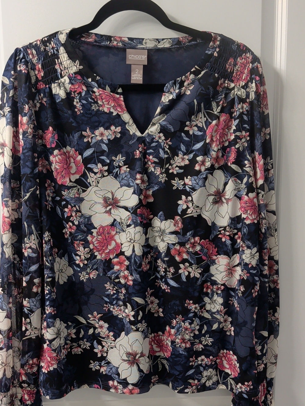 Chico's Navy Floral V-Neck Long Sleeve Top -Dusty Pink & White Flowers